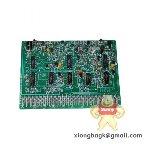 UP Industrial PC: GE R2U4N1J0B2T0ARXi2 - Intel E3-1501Mv6 2.9GHz Processor, 8GB ECC RAM, 256GB SSD, 4 Expansion Slots, No OS, -40°C to +60°C Operating Temperature