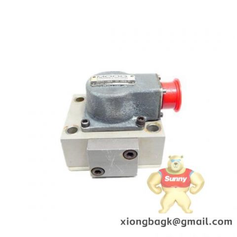 MOOG D122-034-017C Industrial Control Module